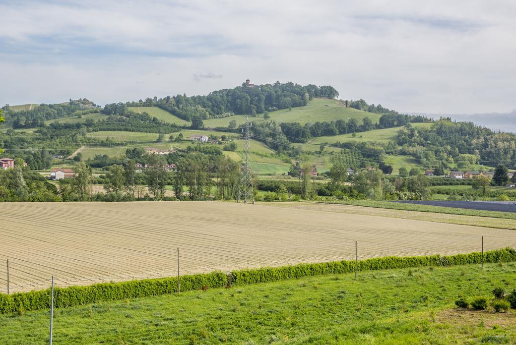 فندق Calamandranaفي  Cascina Vecchia المظهر الخارجي الصورة