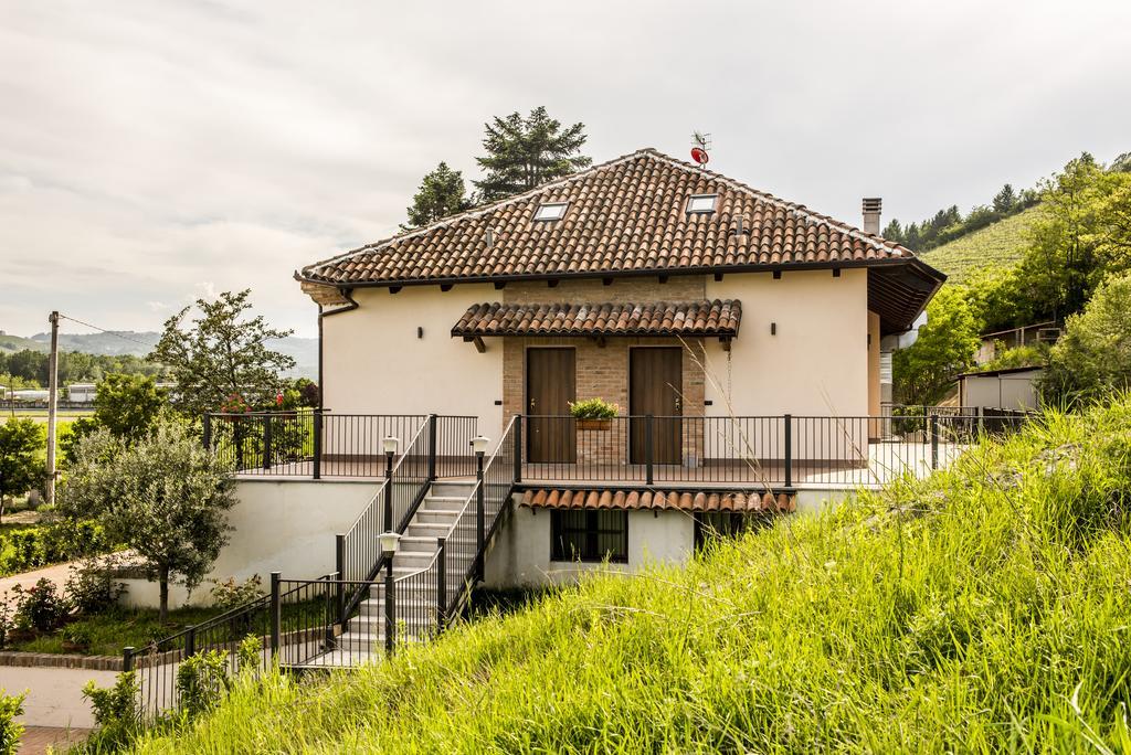 فندق Cascina Vecchia Calamandrana المظهر الخارجي الصورة